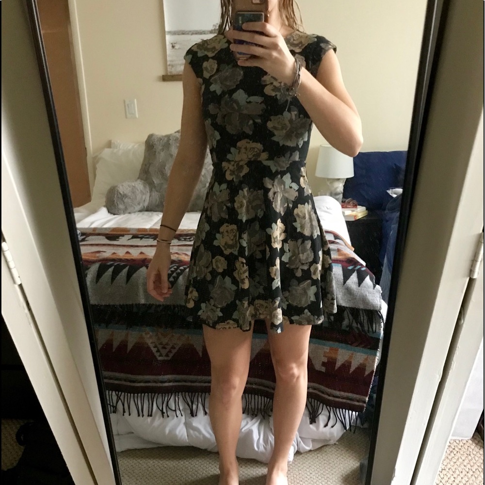 Aritzia Dress